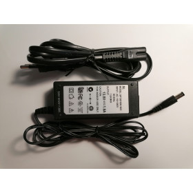 Original SP1381800-W01 Netzteil Ladegerät Stromadapter 13.8V 1.8A