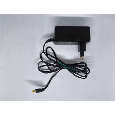 HK24-HASF1202000 Netzteil Ladegerät Stromadapter 12V 2A