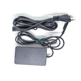 Original Microsoft Surface Pro 3 / 4 Model 1706 Netzteil Ladegerät Stromadapter 65W