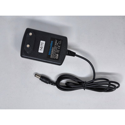 bitronvideo AN7429/E01 зарядное устройство (адаптер питания) 12.6V 1.5A