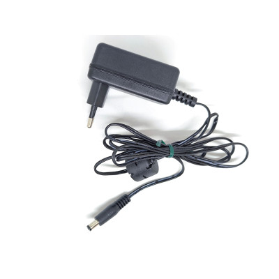 CWT KPC-024F 24.0W Netzteil Ladegerät Stromadapter 12V 2A