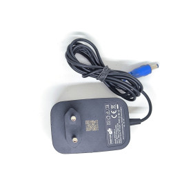 Original Sky SP210EU-K MH17-11120-K00S Netzteil Ladegerät Stromadapter 12V 1.42A