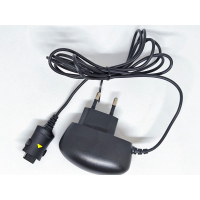 Original Samsung TAD137EBE Netzteil Ladegerät Stromadapter 5V 0.7A