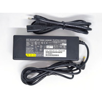 Original Fujitsu CP311811-01 FPCAC54B Netzteil Ladegerät Stromadapter 19V 5.27A