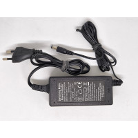 Зарядное устройство (адаптер питания) F182-120150SPA 12V 1.5A