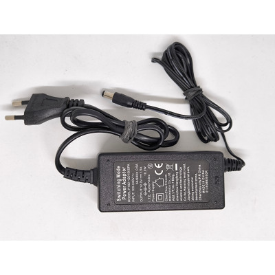 F182-120150SPA Netzteil Ladegerät Stromadapter 12V 1.5A