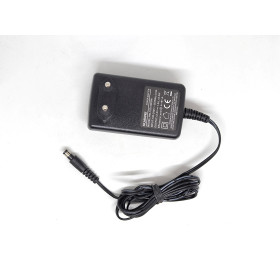 Huawei HW-120150E5W Netzteil Ladegerät Stromadapter 12V 1.5A Huawei HW-120150E5W Netzteil Ladegerät Stromadapter 12V 1.5A