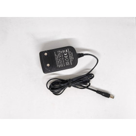 F12W8-120100SPAV Netzteil Ladegerät Stromadapter 12V 1A