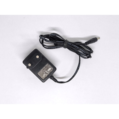 Original FM120005-EU Netzteil Ladegerät Stromadapter 12V 0.5A