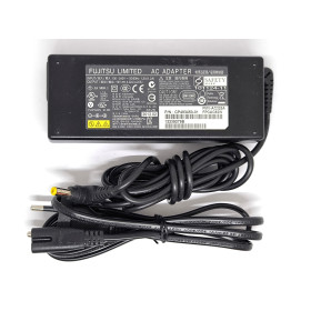 Original Fujitsu FMV-AC325A Netzteil Ladegerät Stromadapter 19V 4.22A