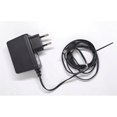Original UMEC UP0121A-12PE Netzteil Ladegerät Stromadapter 12V 1A