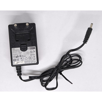 APD WA-20A05R Netzteil Ladegerät Stromadapter 5V 4A