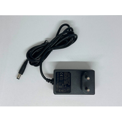 J302-1502400E зарядное устройство (адаптер питания) 15V 2400mA